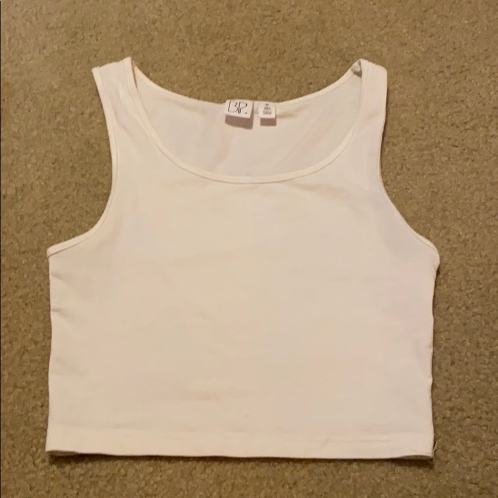 WHITE crop top